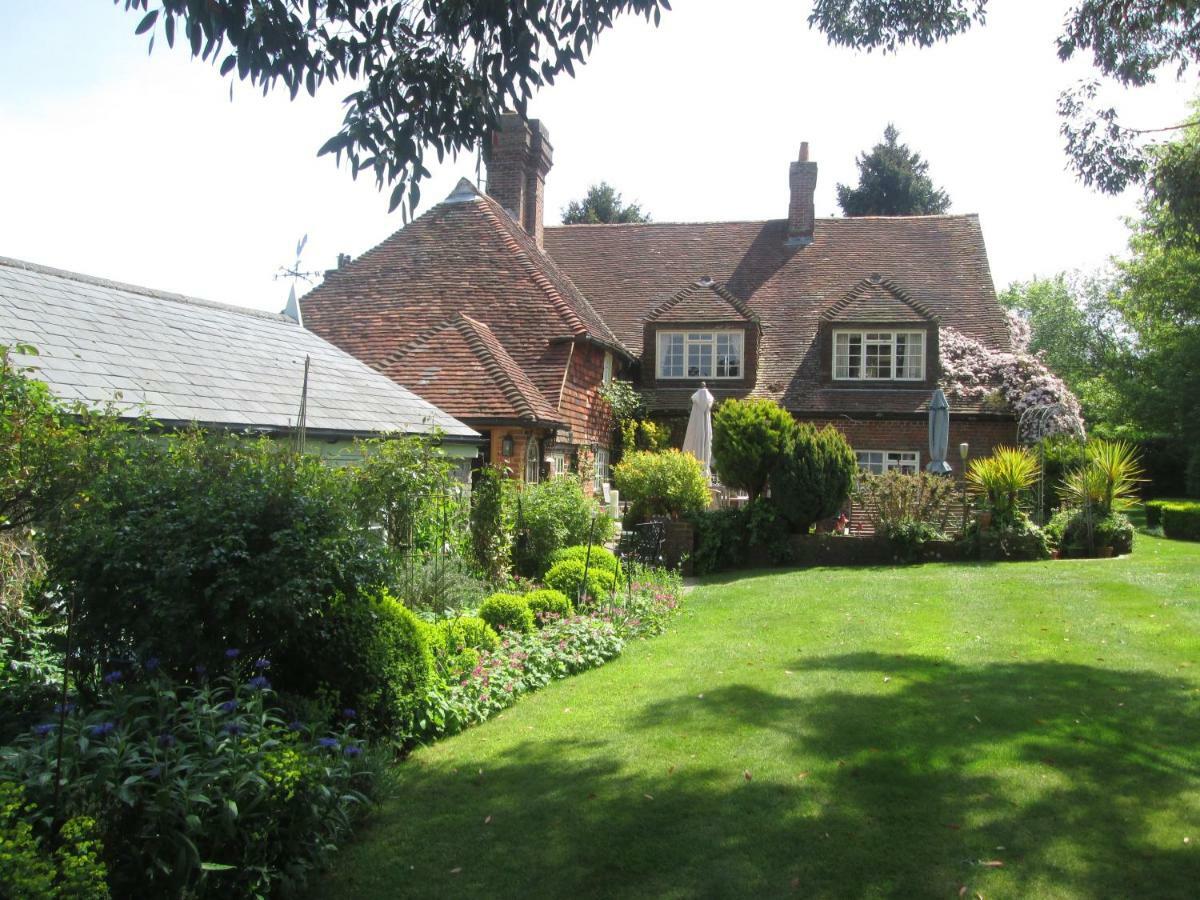 Clayton Wickham Farmhouse Bed and Breakfast Hurstpierpoint Εξωτερικό φωτογραφία