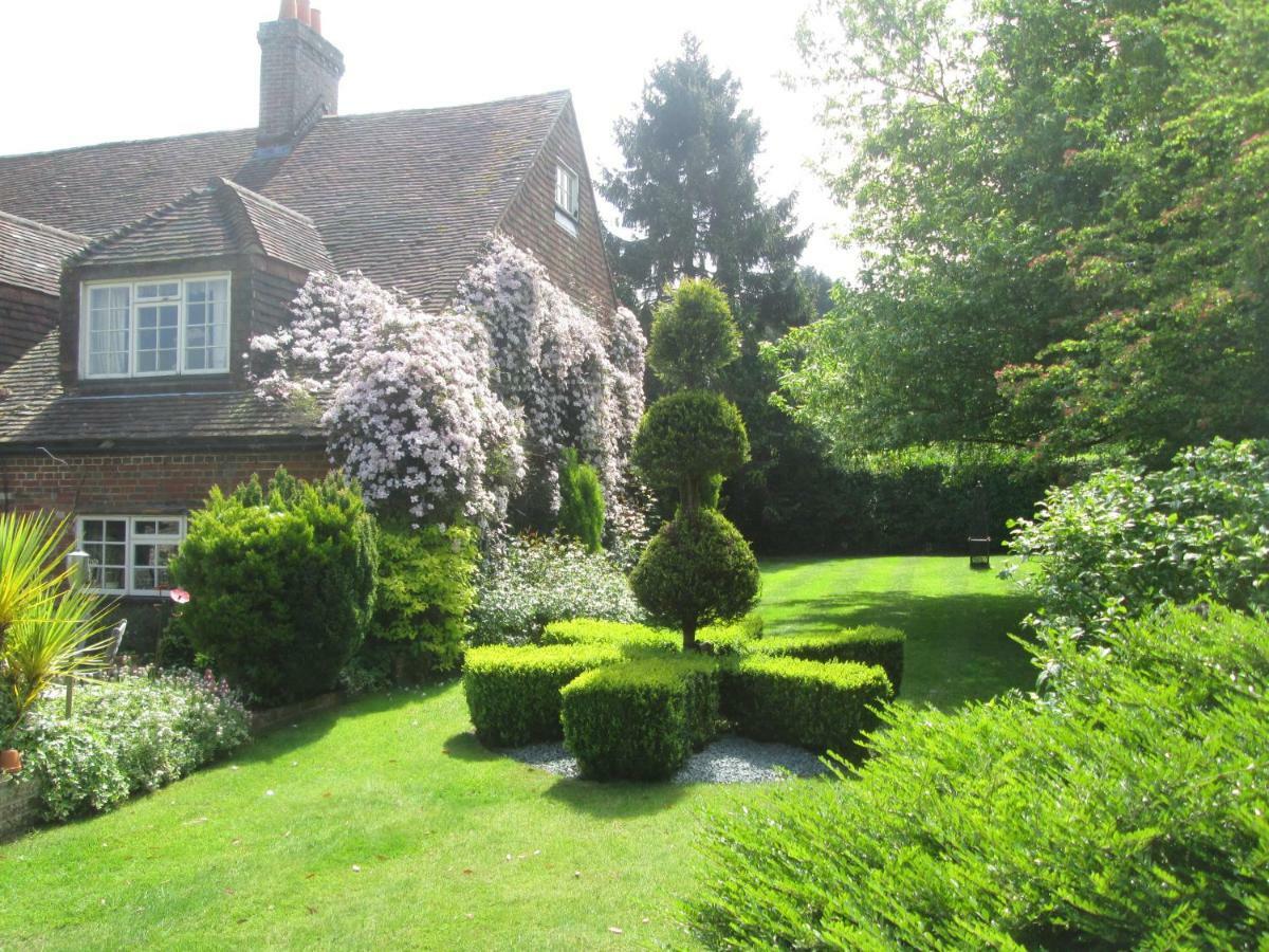 Clayton Wickham Farmhouse Bed and Breakfast Hurstpierpoint Εξωτερικό φωτογραφία